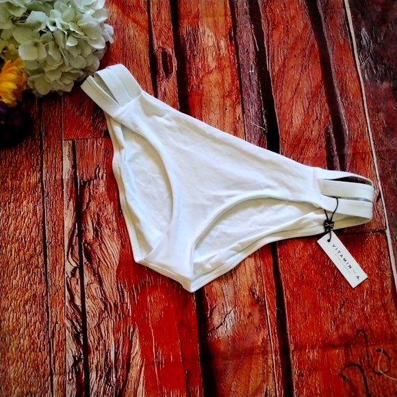 NEW! 🐠Vitamin A Bikini Bottoms - Picture 2 of 7